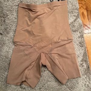 NWT Honeylove super power short size 2X color sand